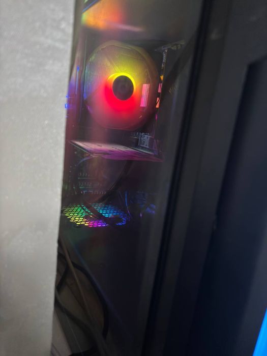 Продам компьютер Срочно