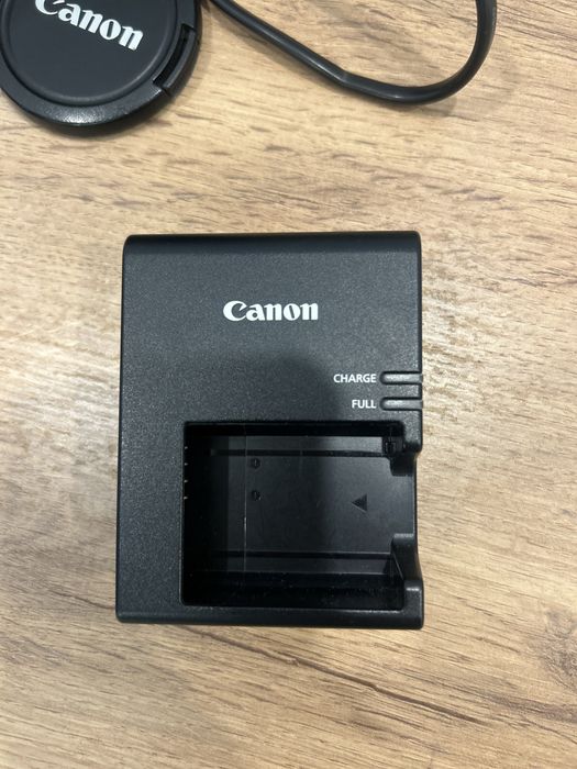 Продам Canon 1100D