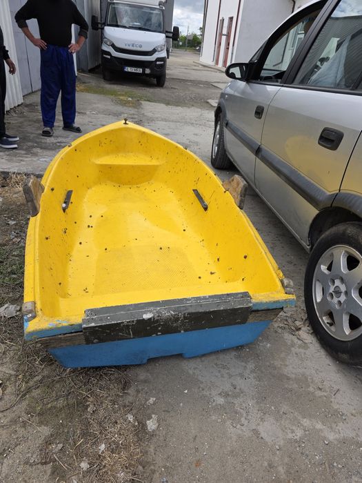 Masina Opel zafira+barca fibra