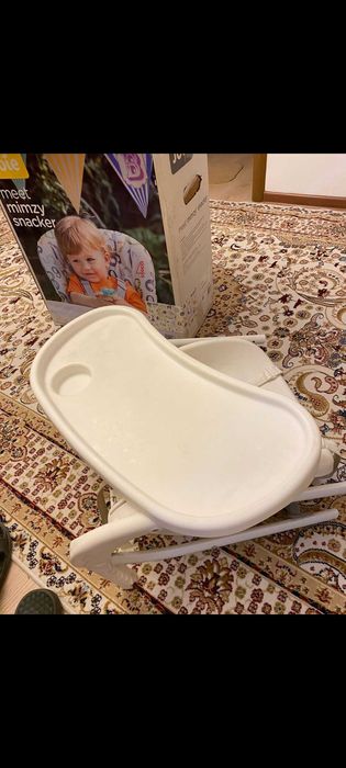 Продам детский стульчик для кормлении joie