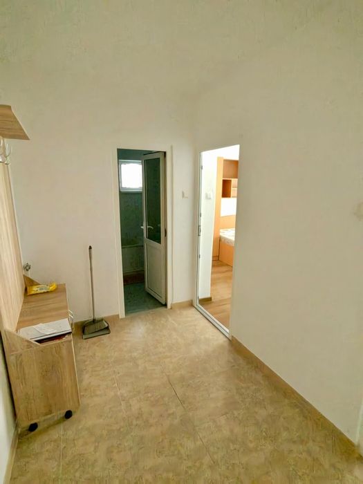 Inchiriez apartament decomandat 2 camere
