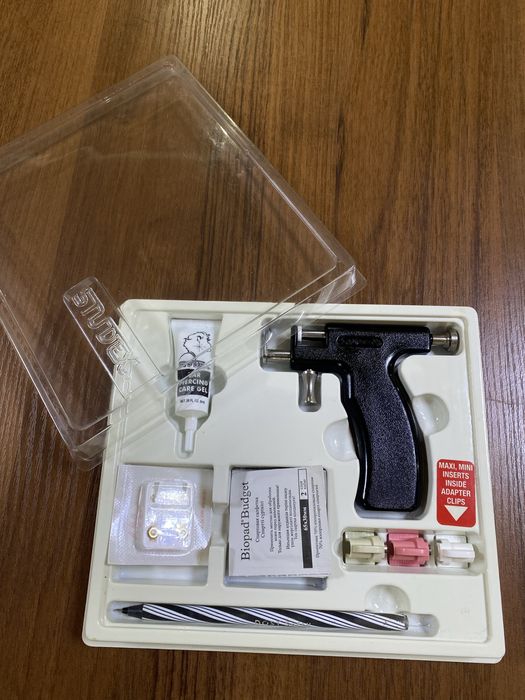 Продам;  Пистолет для прокола ушей STUDEX, . универсал. Оригинал