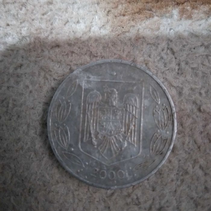 Vând monedă de 500 lei din 2000