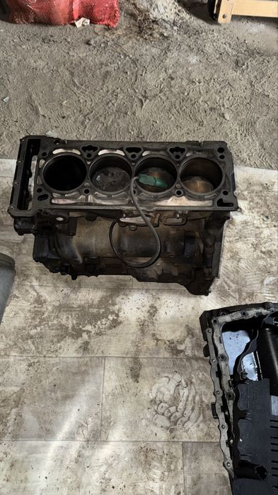 Двигатель vw 1.8 турбо на запчасти