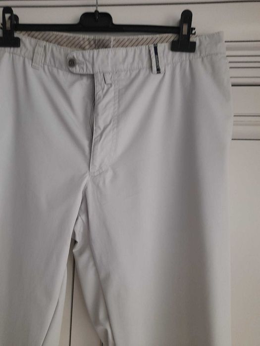 Vand pantaloni de Secuiana, crem, in stare f buna