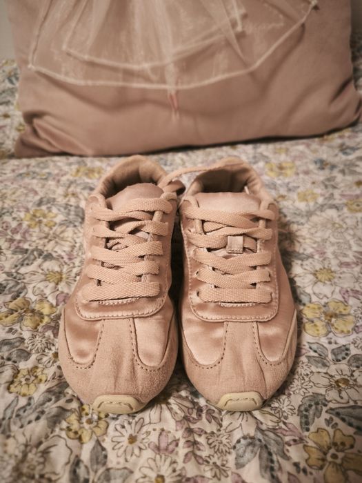 Сатенени кецове Zara