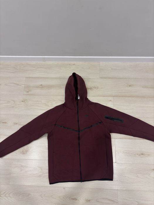 Срочно! Продам nike tech fleece