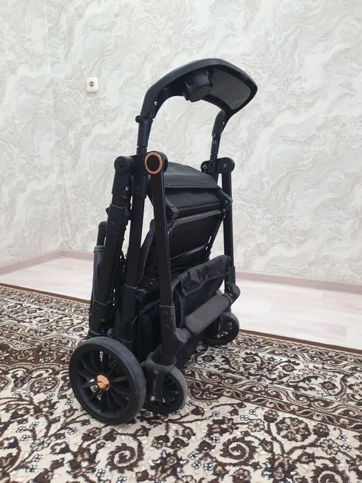 Продам коляску почти новый