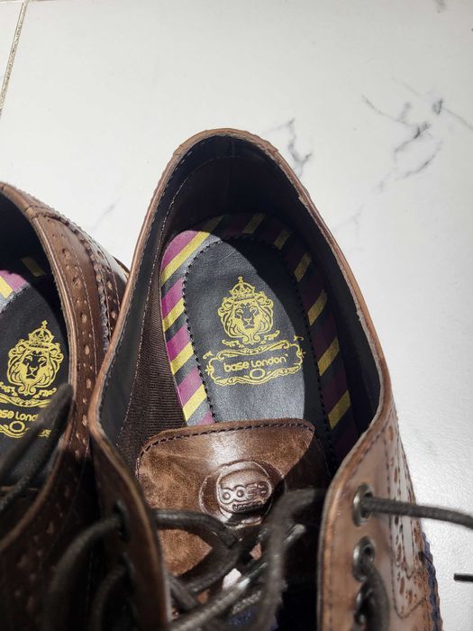 Мъжки обувки Base London