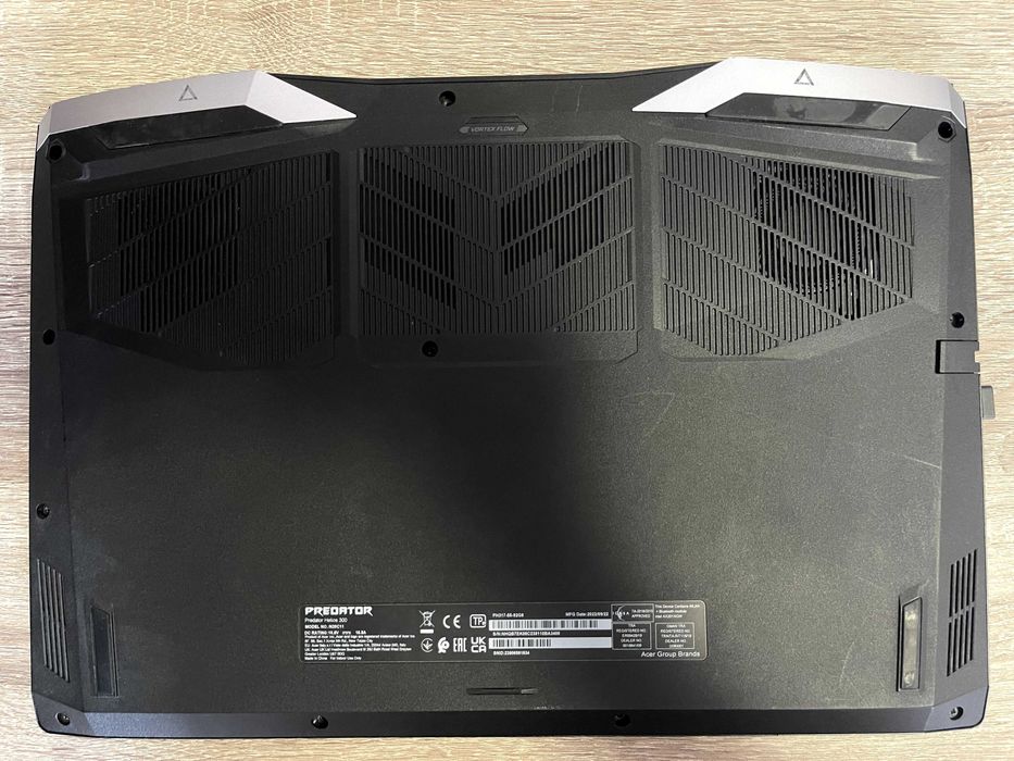 Acer Predator Helios 300 17 inch  i9-11900H, RTX 3070, 16GB ram