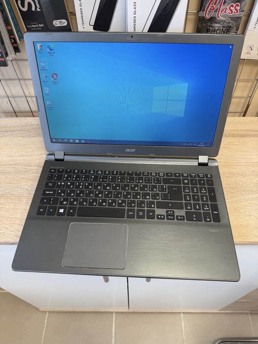 Лаптоп Acer Aspire V5 - 15,6 инчов, i3, отличен