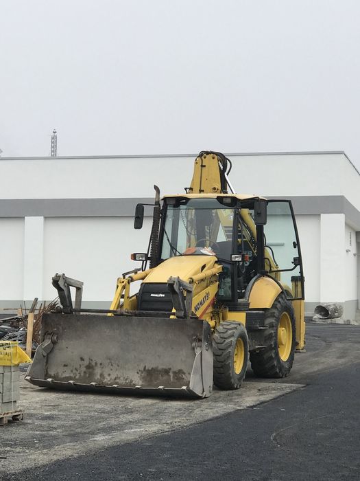 Buldoexcavator /camion 8x4 /camion cereale, camioneta 3,5 de inchiriat