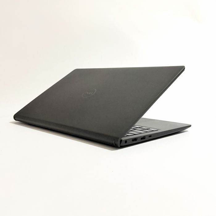 DELL Vostro 3530/15,6” IPS 120Hz/i5-1334U/16GB/512GB/Iris Xe