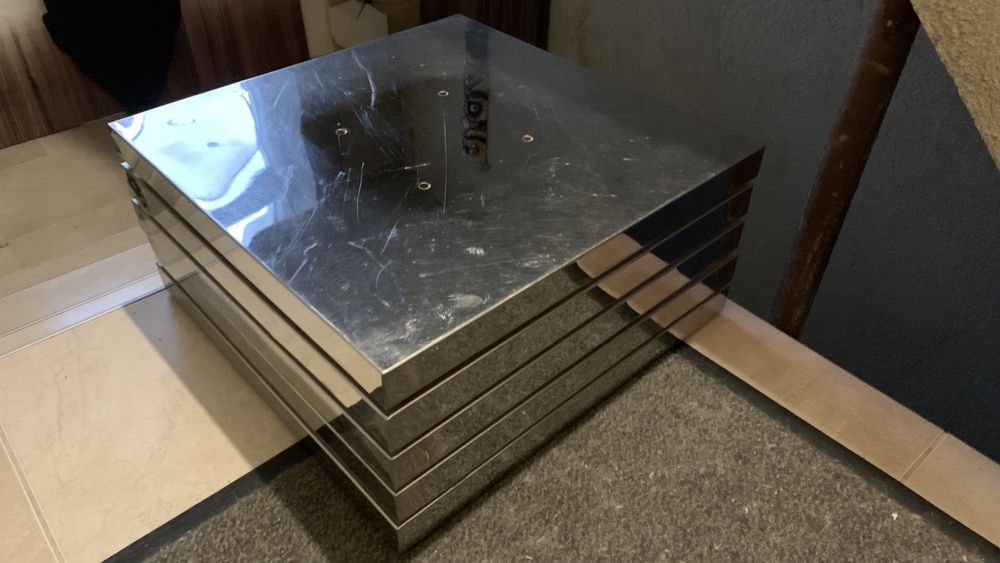 Стойки за тонколони