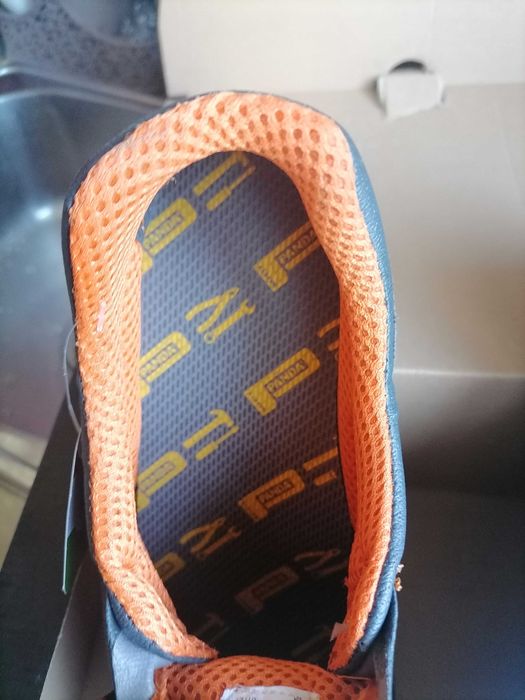 Нови работни обувки 46номер италиански