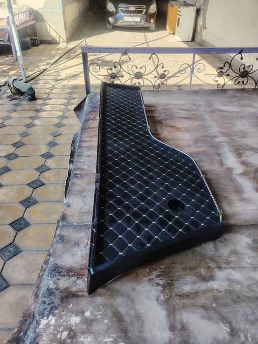 Столик на тарпедку Даф евро 5