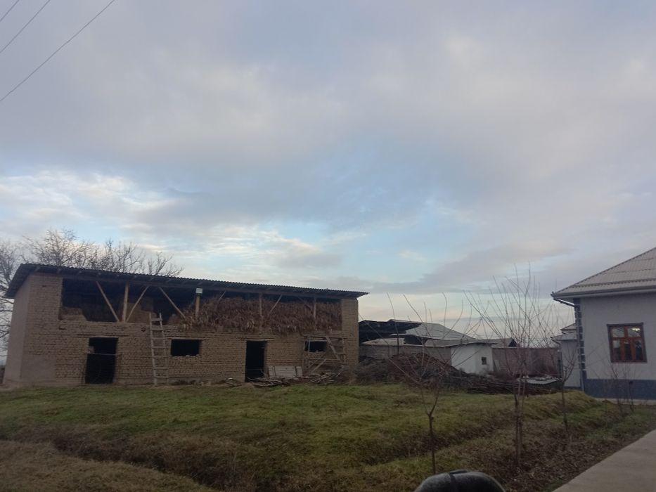 Йенги Уй срочна сотилади