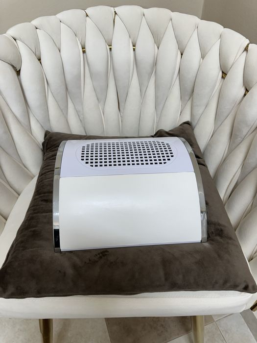 Продававам почти нов прахоувител