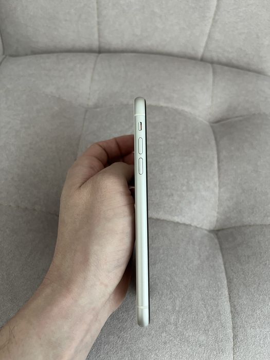 Iphone 11 продам
