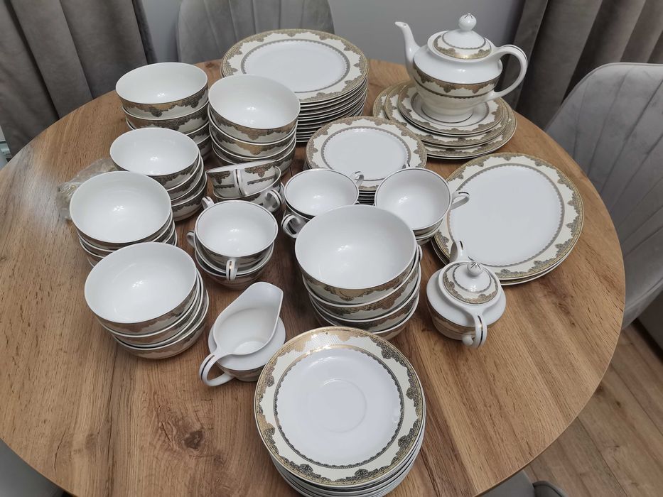 Продам сервиз 78 предметов