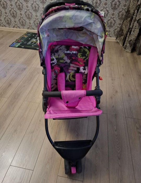 Продам детскую прогулочную коляску