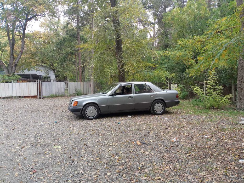 Продавам 5 бр. джанти за мерцедес w140, w126, w124. Нови зимни гуми.