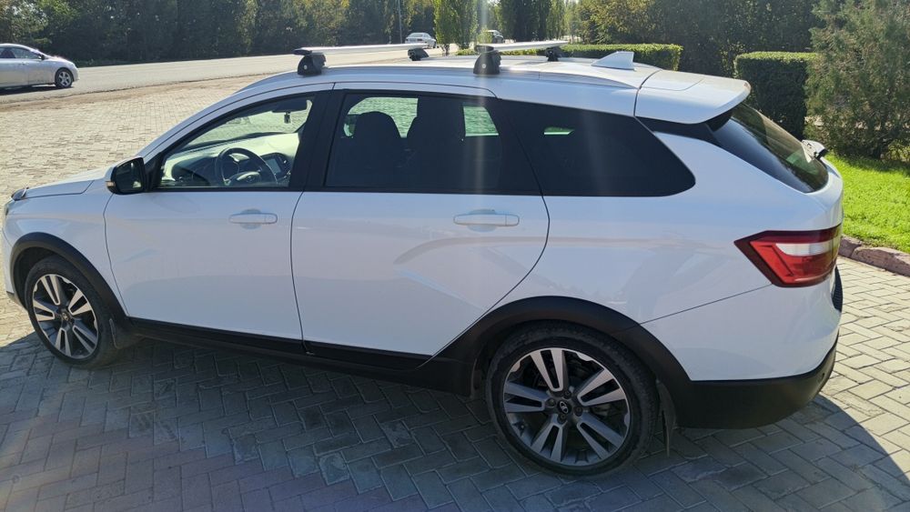 Ваз Lada Vesta SW Cross 1.8
