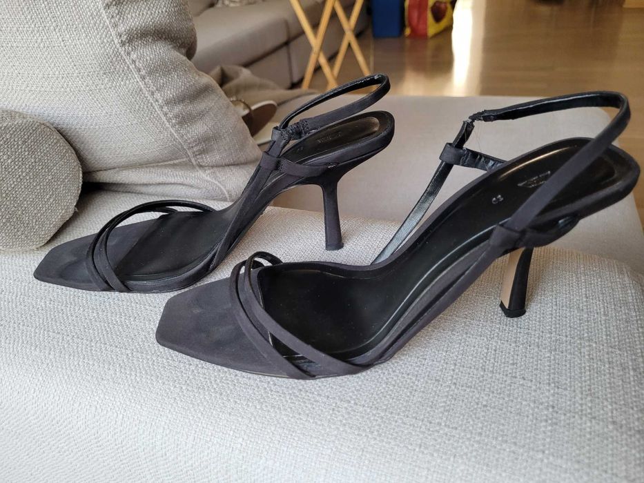Официални дамски обувки, черен цвят Zara, 39 номер, средно висок ток
