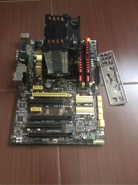 Placa de baza cu i7 4790 si 24 gb ram