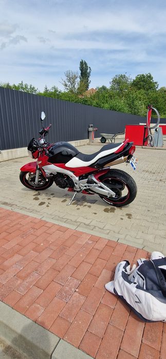 Vand sau schimb Suzuki GSR 600U