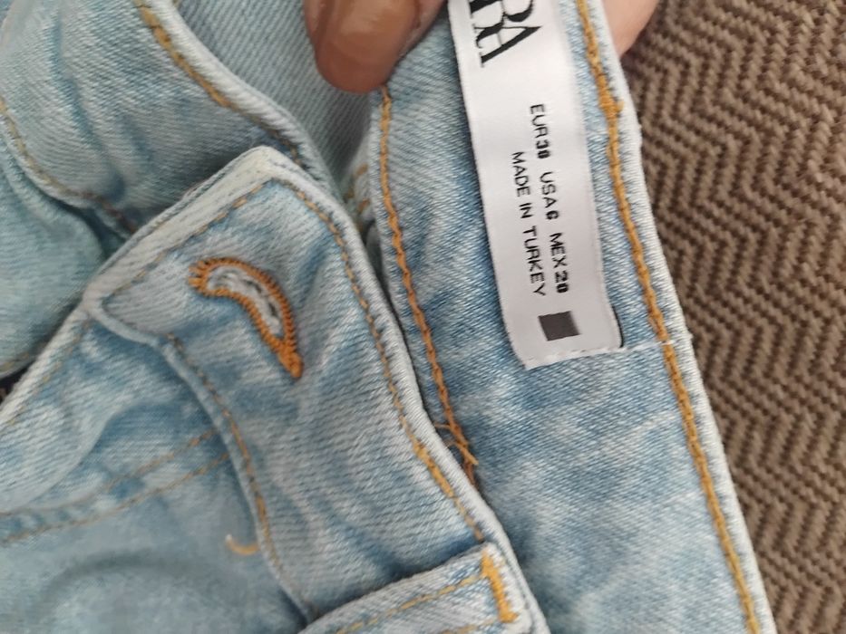 Blugi flare,zara,marimea 38