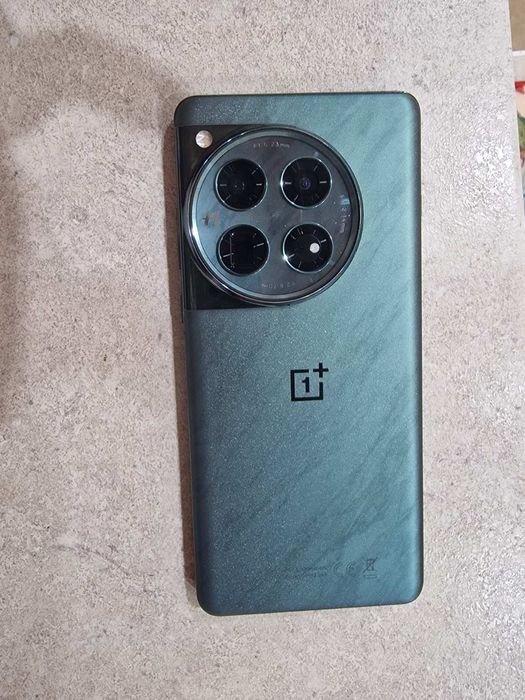 Oneplus 12 RAM16Gb 512GB