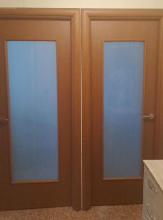 Продам межкомнатную дверь