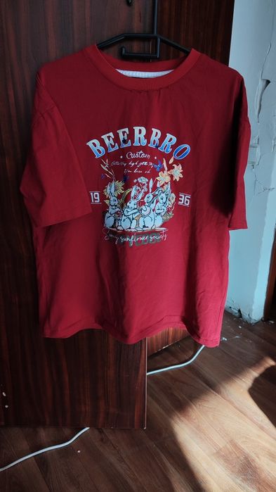 Продаю футболку с принтом