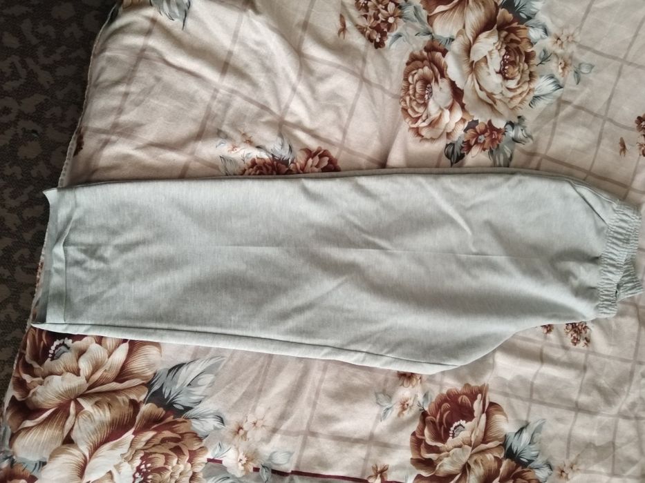 Продам новые спортивные брюки.