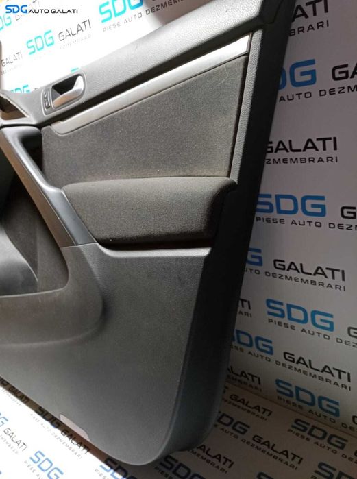 Panou Tapiterie Fata Interioara de Usa Portiera Dreapta Fata Pasager Volkswagen Tiguan 5N 2007 - 2015 Cod 5N0867012B 5N0867180D 5N0837198 [M4180] [Depozit]