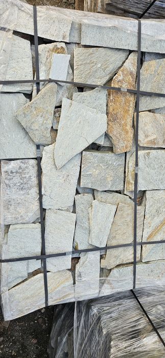 Piatră naturală poligonală