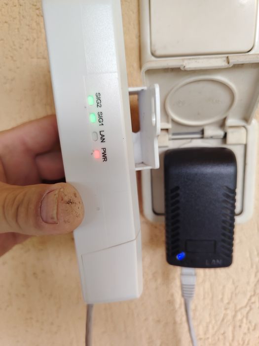 Wifi extender cu LAN si WiFi IP 67 exterior oferta