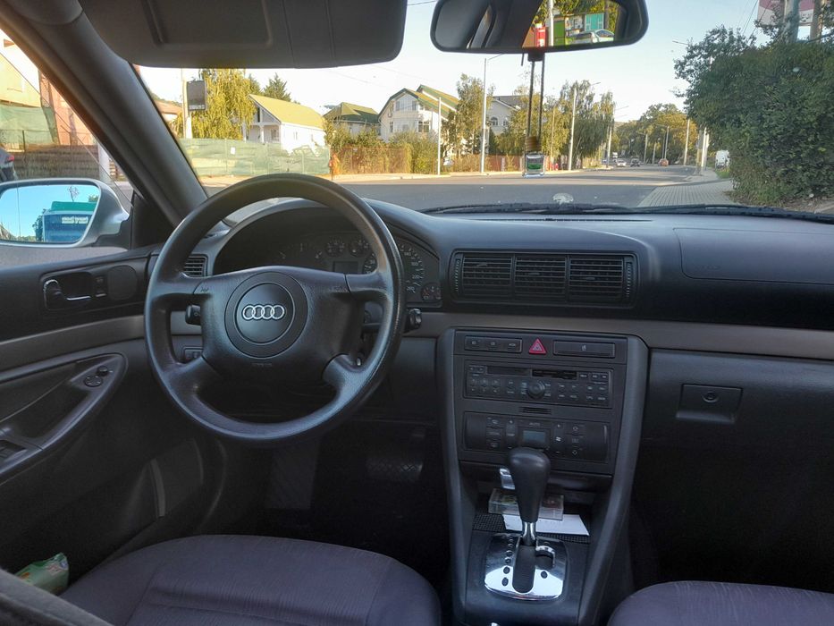 AUDI A4 2001 — imagine 4
