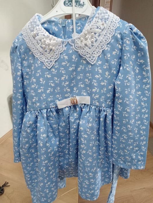 Продам платье для девочек