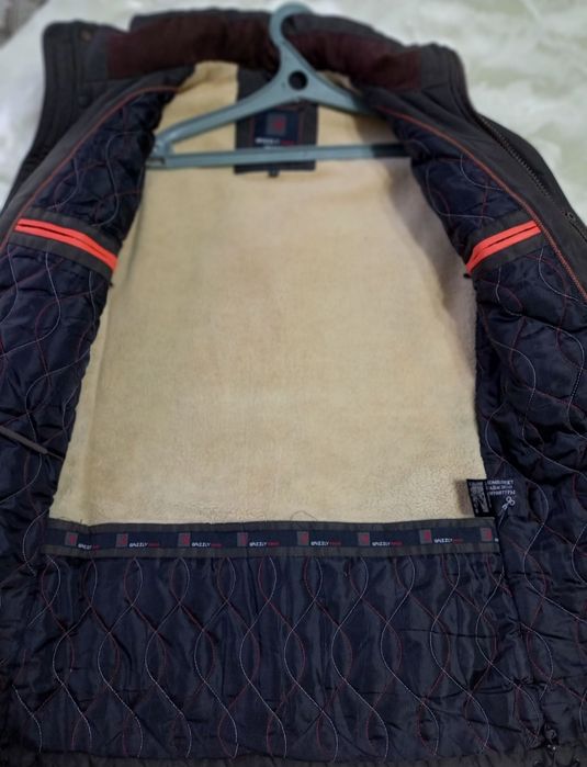 Продам куртку зима