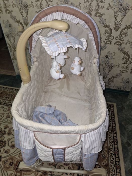 Продам детскую манежку