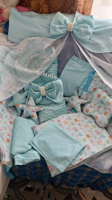 Набор в детскую кроватку