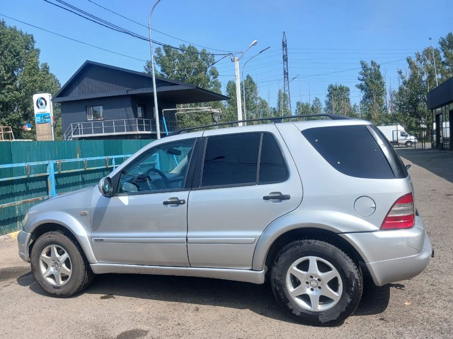 Продам машину mersedez ML
