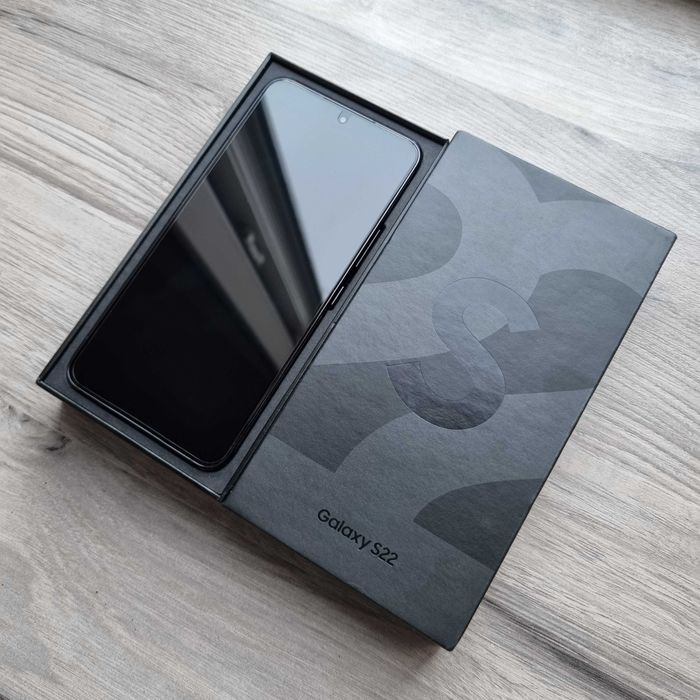 Новый! Galaxy S22 8GB/128GB "Snapdragon 8 Gen 1"