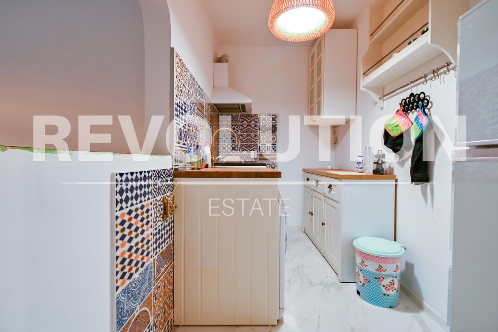 Дава се под наем Едностаен апартамент в София, Люлин 5 - 41 кв.м за 400 € - Снимка #1