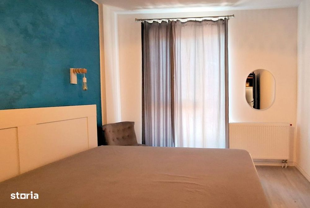 Inchiriere 3 camere lux, centru, parcare, prima inchiriere