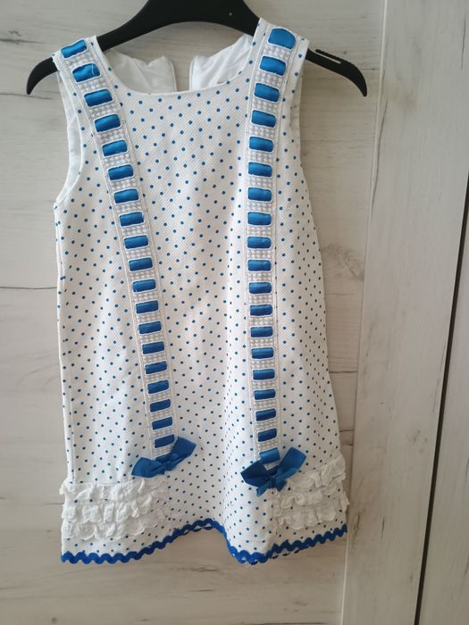 Rochie fetițe, potrivit pentru 7 ani