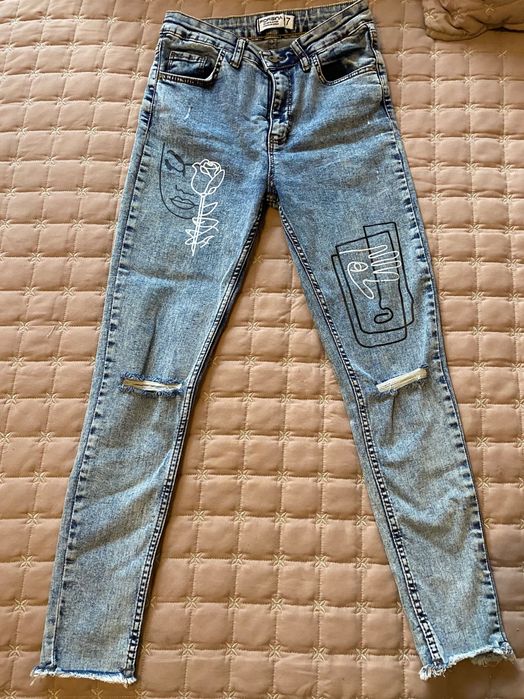 Продавам дамски дънки