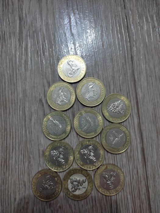 Продам монеты коллекционные